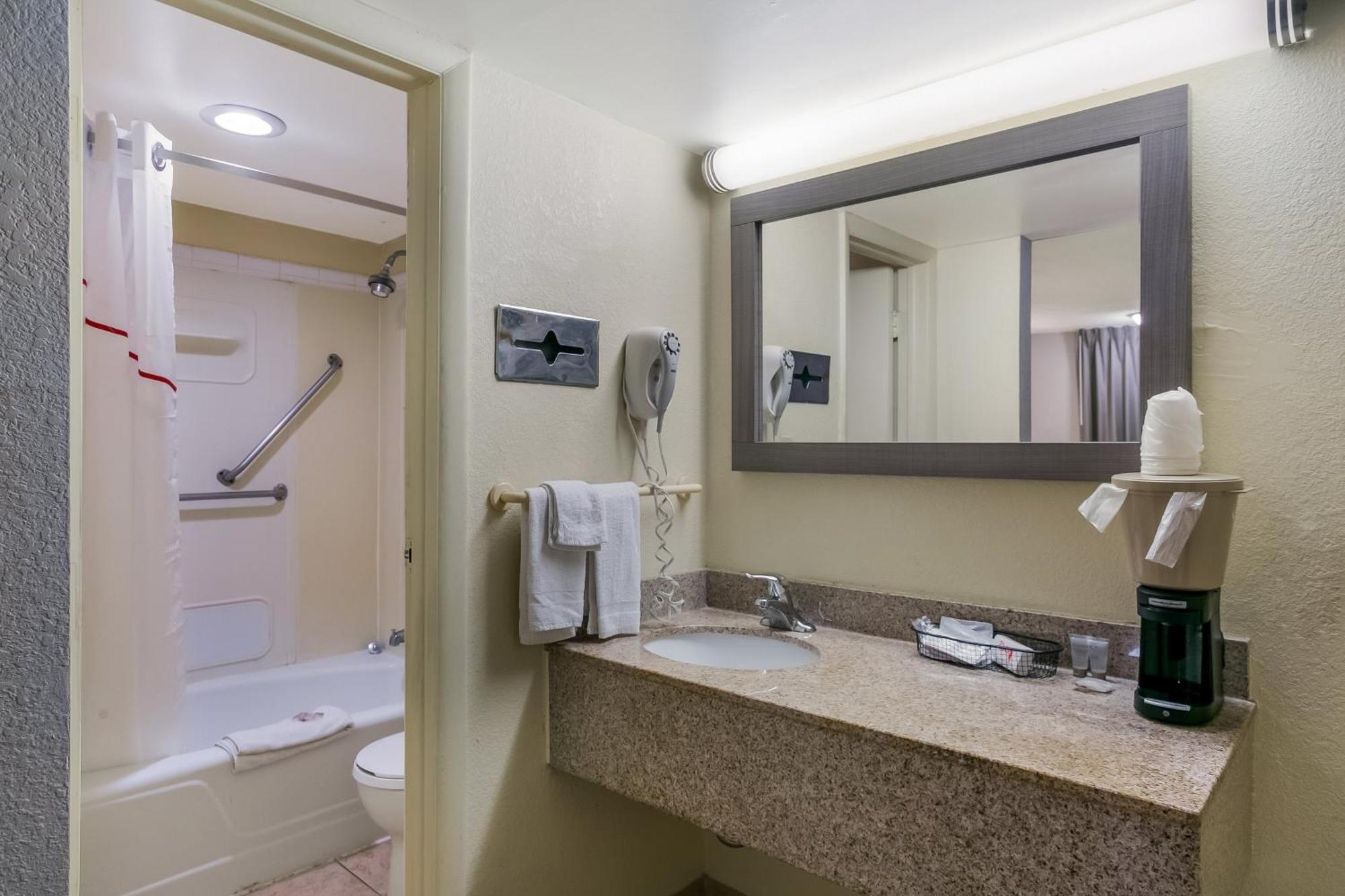 Red Roof Inn Baltimore Ngoại thất bức ảnh